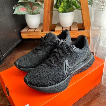 NIIKE REACT BLACK FOR MEN