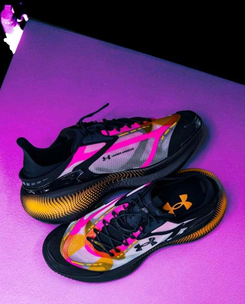 UNDER. ARMOUR UA ECHO SLIPSPEED