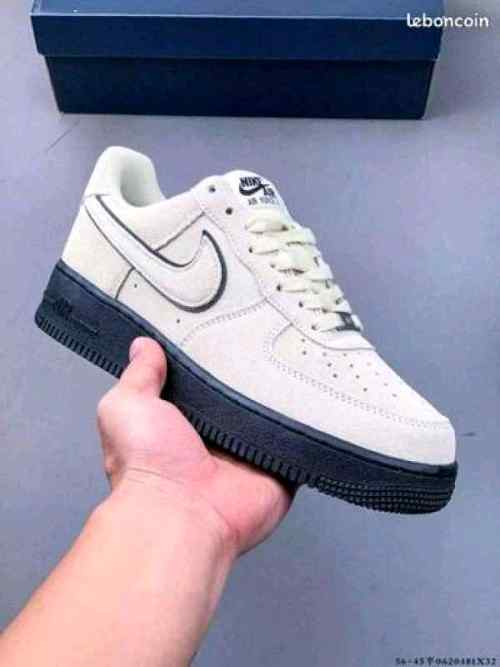 NIK EE air force 1 low light khaki