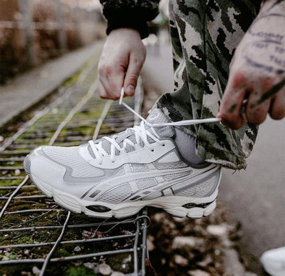 ASIC.S GEL NYC 2055 GREY WHITE