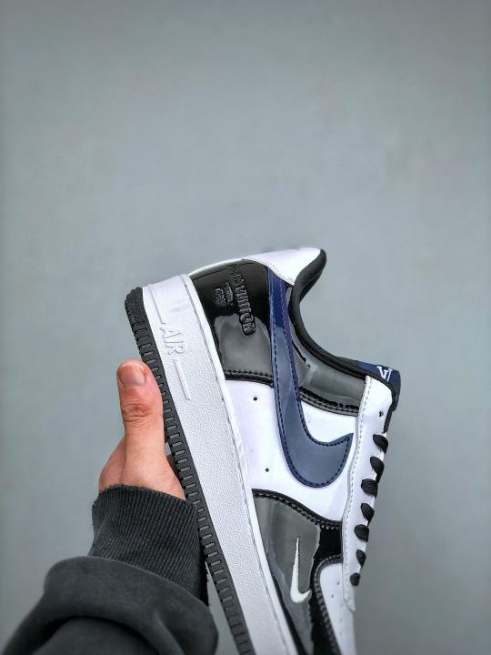 NIK.E AIRFORCE 1 LOW PATENT X LOUI.S VUITTON