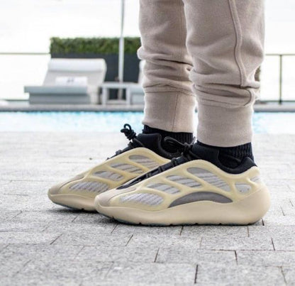 Adi dass yeezy 700 V3 Azael 170