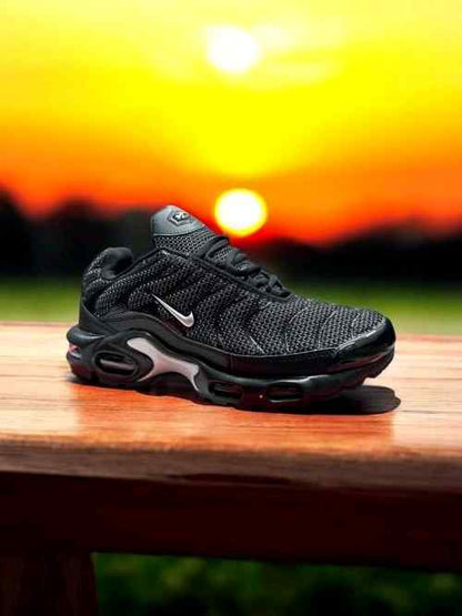 Nikee Airmax Plus Metallic Black Silver