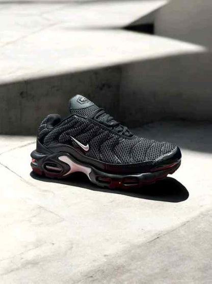 Nikee Airmax Plus Metallic Black Silver