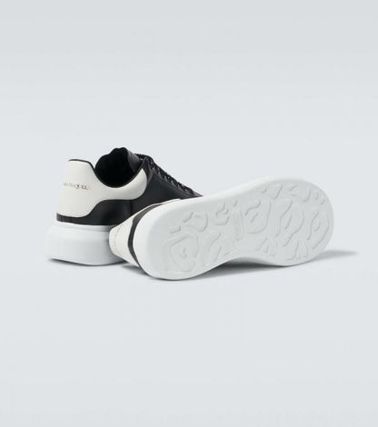 Alexander McQuee.n Sneakers With Card Bill carry Bag & Og Box