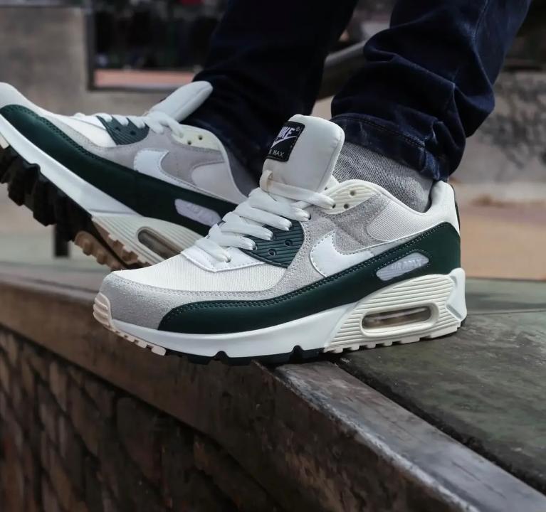 NIK.E AIRMAX 90 SAIL VINTAGE GREEN