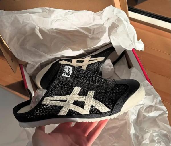 Onitsukh a tiger maxico 66 sabot white black
