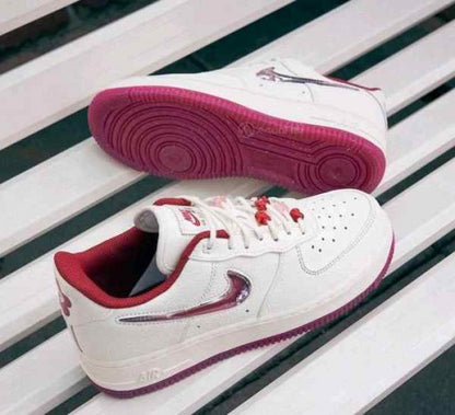 Nik ee Air Force 1 Low Valentines Day