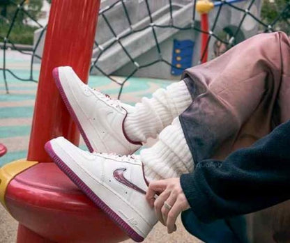 Nik ee Air Force 1 Low Valentines Day