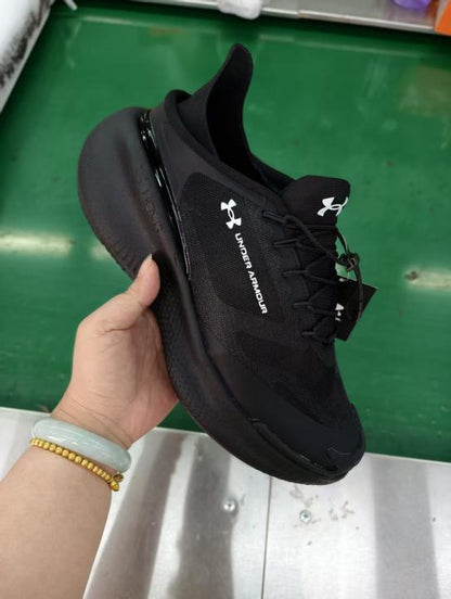 Underr Armourr Nova SlipSpeed All Black