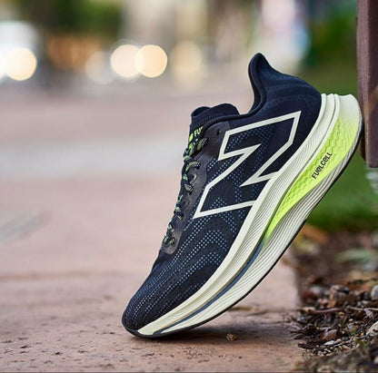 New Balanc Fuelcell SC Trainer 2 Black Green