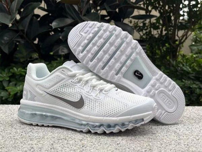 Nik.e Air Max 2013 Triple White