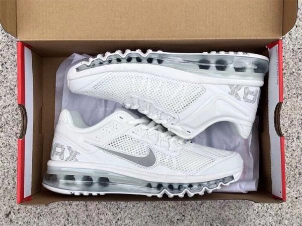 Nik.e Air Max 2013 Triple White