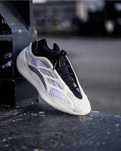 Adida.s Yeezy 700 v3 Azael Glowing Semi UA