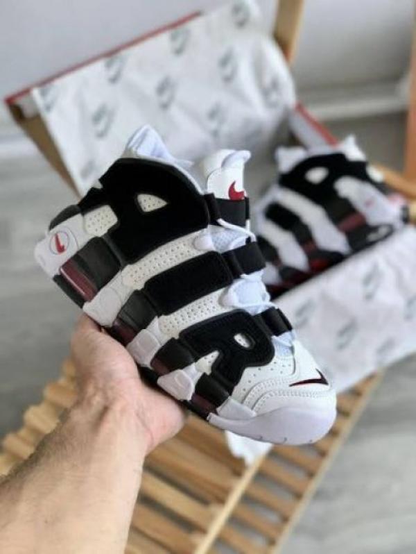 NIK.E AIR MORE UPTEMPO SCOTTIE PIPPEN