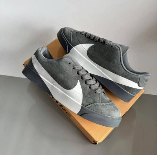 NIK_EBLAZER CITY LOW IX SUEDE GREY WHITE FIX