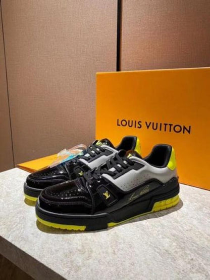 LOUI_S VUITTON TRAINER SNEAKERS IN BLACK PATENT CANVAS