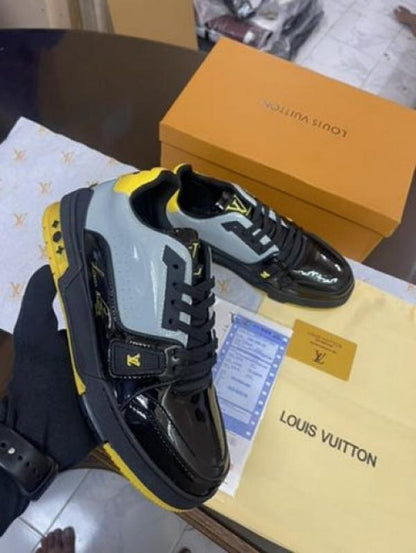 LOUI_S VUITTON TRAINER SNEAKERS IN BLACK PATENT CANVAS