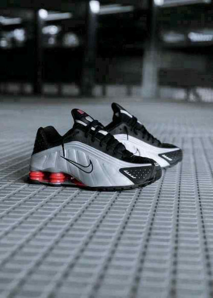 Nikkee Shox R4 Black Metallic Silver