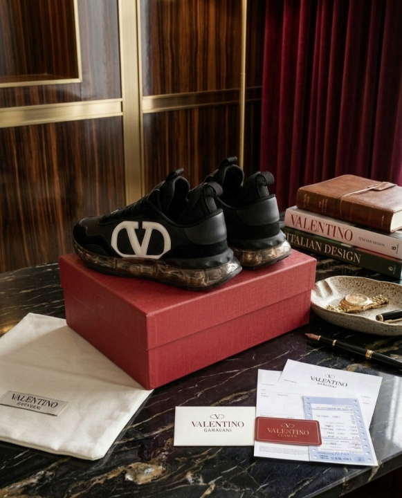 VALENTIN.O GARAVANI BLACK SUEDE METALLIC GOLD
