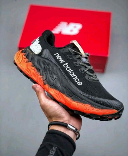 Neww Balance Fresh Foam x More Trail V3 BLACK ORANGE