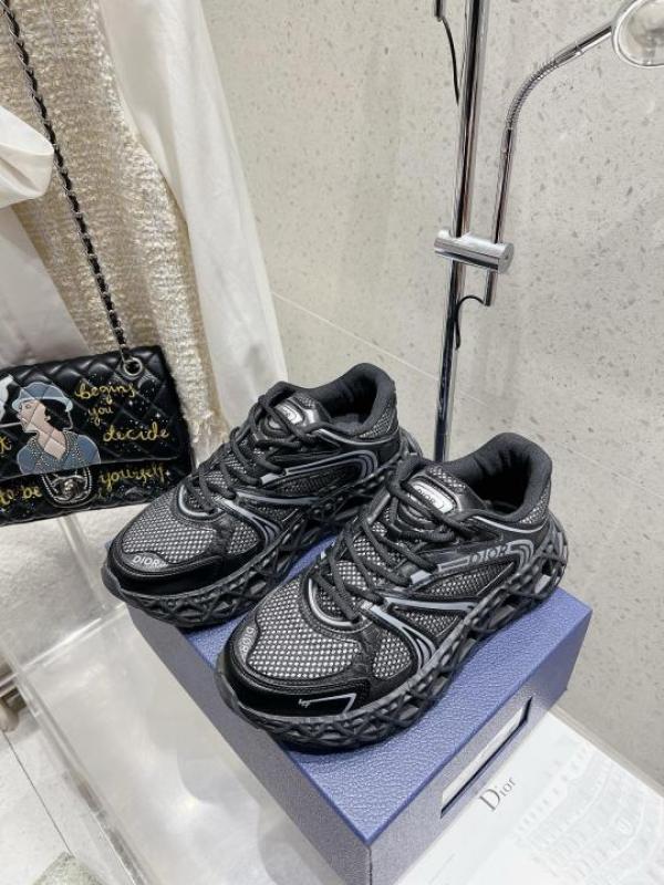 Dio.r b 35 nxxt black sneaker
