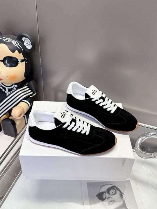 Alo Yoga Sunset Suede Sneakers Black