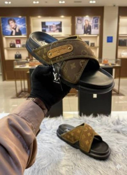 LOUUIS VUITTON WATERFRONT CROSS PREMIUM slide