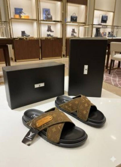 LOUUIS VUITTON WATERFRONT CROSS PREMIUM slide