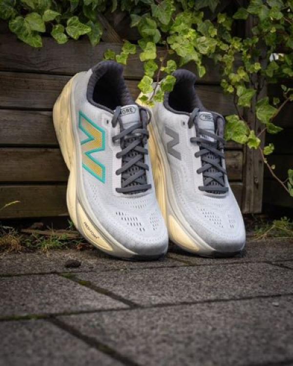 NEW BALANC_E FRESH FOAM X MORE V5 FIX