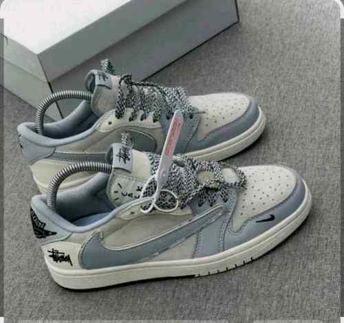 NIK EE AIR JORDAN SB DUNK TRAVIS SCOTT TUSSY