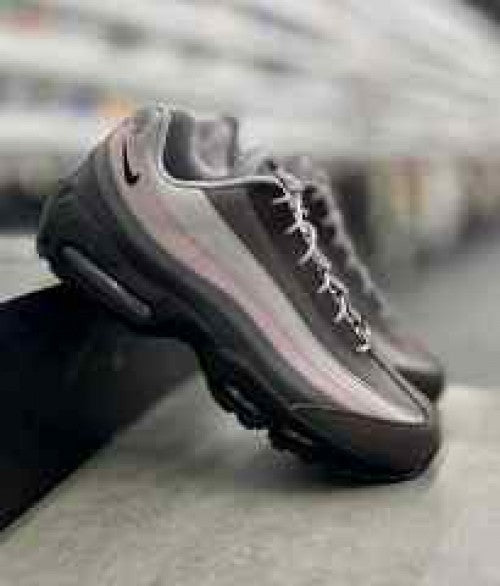 NIK_E AIRMAX 95 SP MA MANIERI