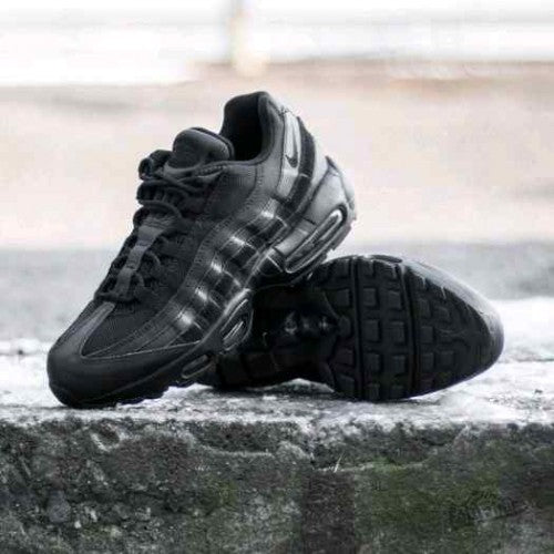 NIK.E AIRMAX 95 ESSENTIAL BLACK