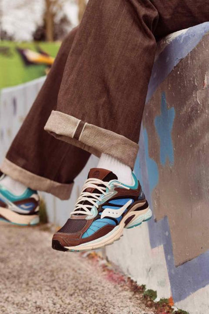 Footpatrol x Saucony ProGrid Omni 9 in the BlueBrown