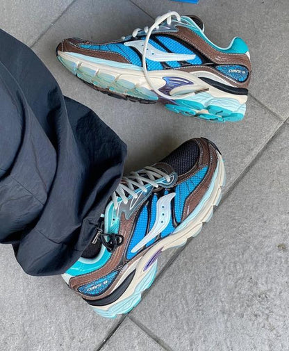 Footpatrol x Saucony ProGrid Omni 9 in the BlueBrown