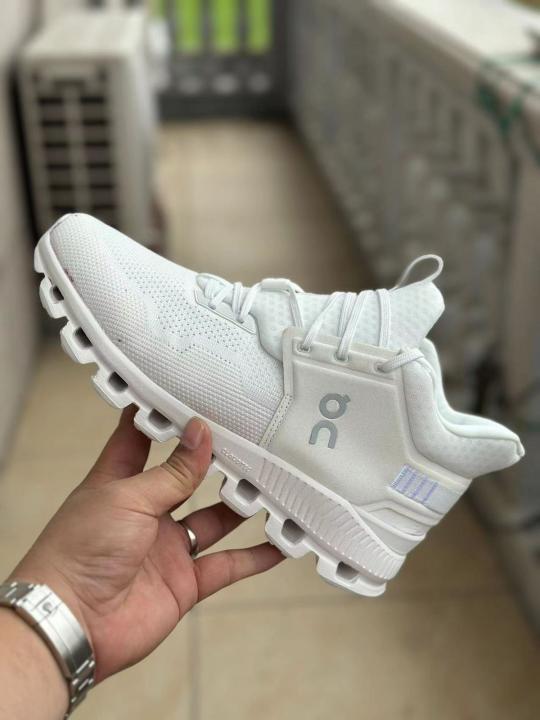 On Cloud Hi Edge white
