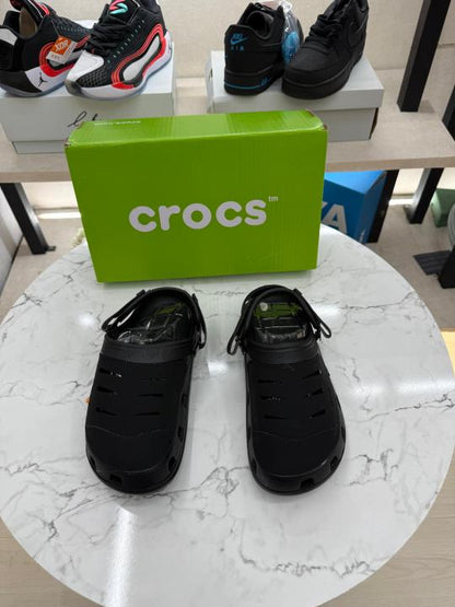 CROC S YUKOON BLACK CLOG