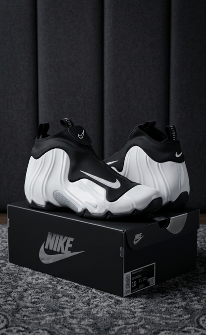 NIK.E AIR FLIGHTPOSITE SAIL AND BLACK