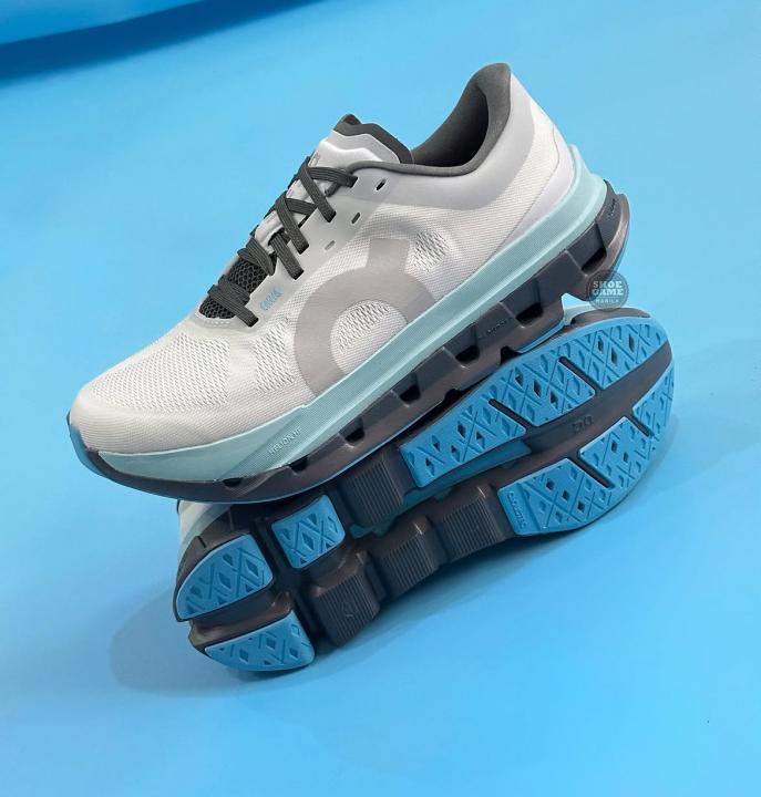 On Cloudflow 5 Running Arctic Blue