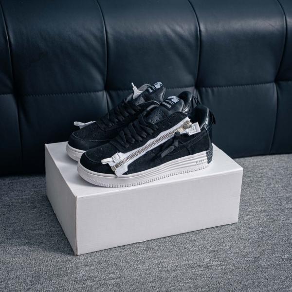Nik.e Lunar Force 1 Acronym Black White