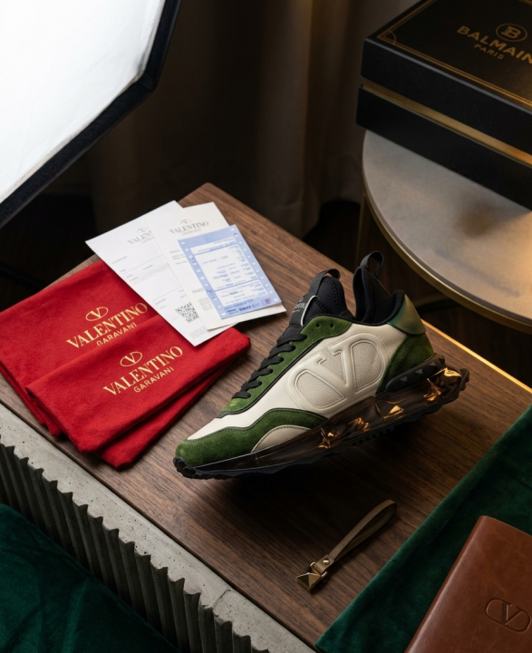 VALENTIN.O GARAVANI GREEN SUEDE METALLIC GOLD