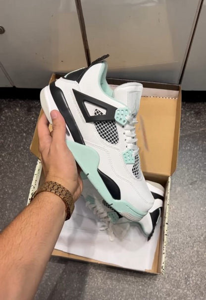 Air jordan retro 4 sea foam