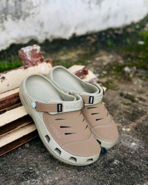Croc_s Yukoon Clogs Beige