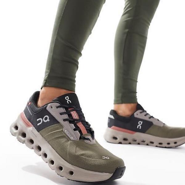 Loui_s Vuitton LV Street Style Trainer Mocha FIx