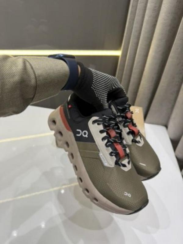 Loui_s Vuitton LV Street Style Trainer Mocha FIx