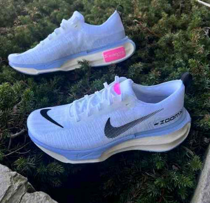 nikkee zoom x run 3 INVINCIBLE