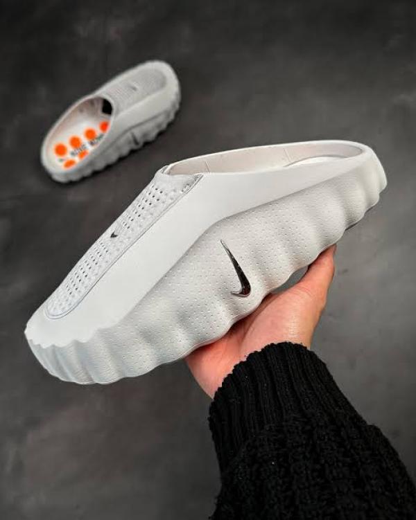 Nik ee Mind mules in grey