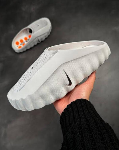Nik ee Mind mules in grey