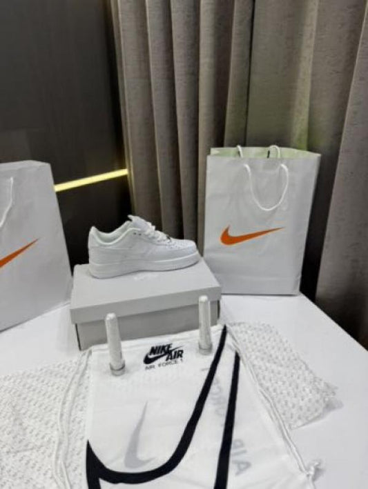 Nik_e Airforce 1 Tripples white Bottle lace bag Fix