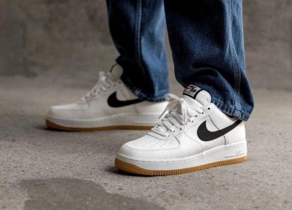 NIK.E AIRFORCE 1 WHITE GUM